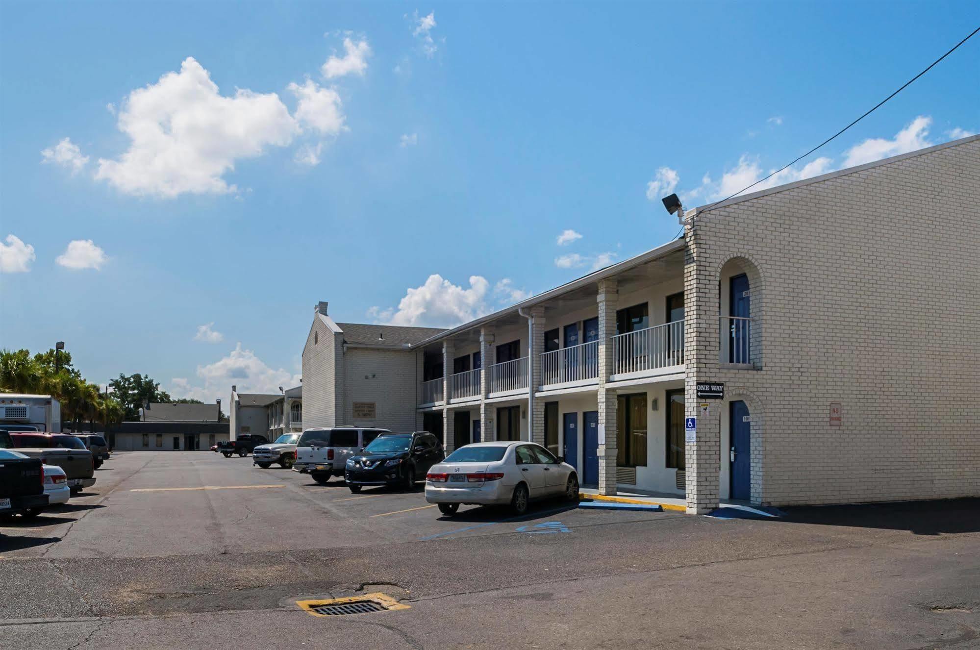 Red Roof Inn New Orleans - Westbank Harvey Kültér fotó