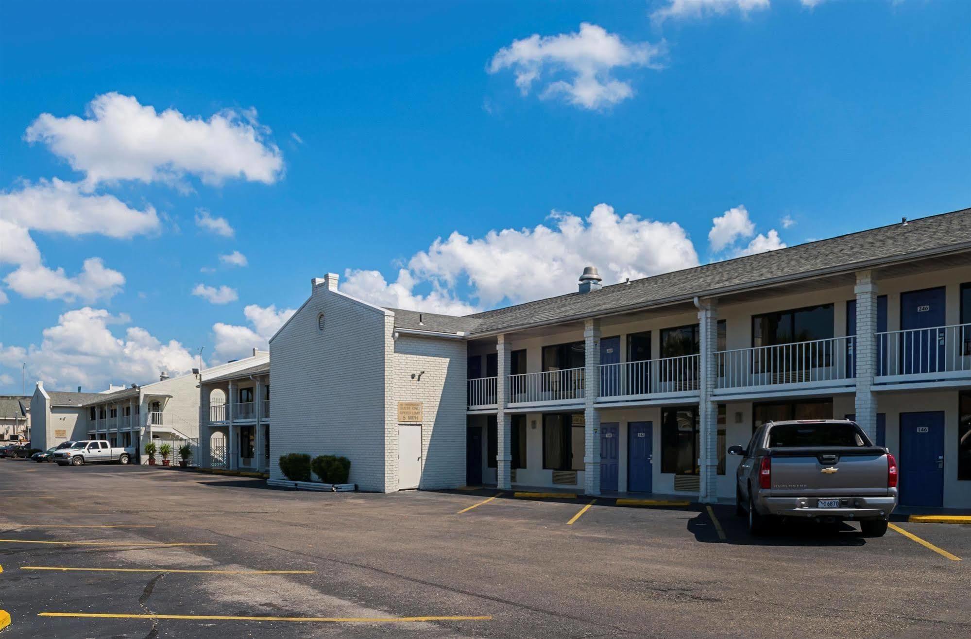 Red Roof Inn New Orleans - Westbank Harvey Kültér fotó